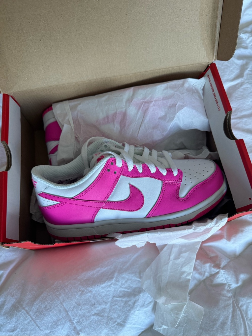 Nike Women White and Hot Pink Low-Top Sneakers